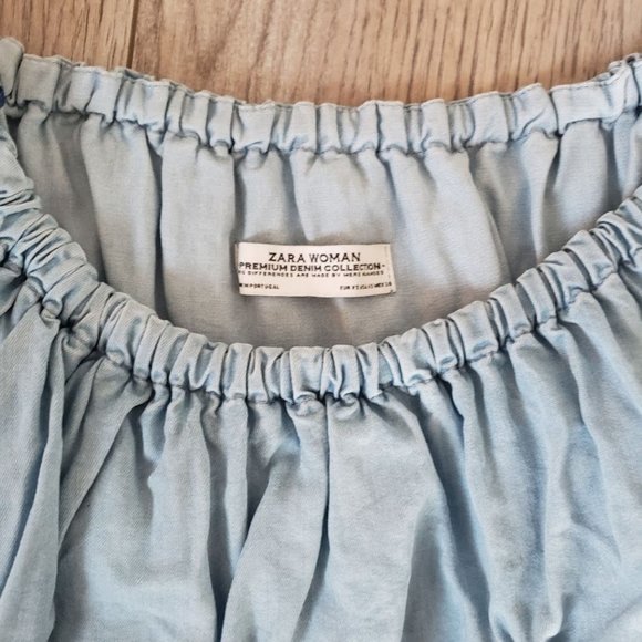 Denim Ruffle Crop Top - Picture 3 of 4